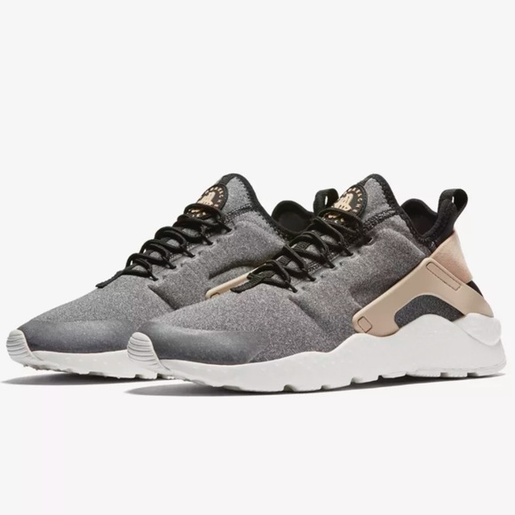 Nike Air Huarache Run Ultra SE Sneakers Sz 6 - Picture 2 of 12